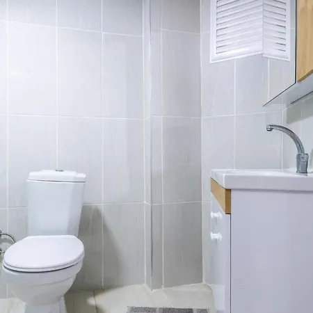Flat W Balcony 10 Min To Uskudar Coast Appartamento *
